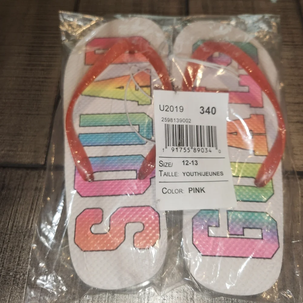 NWT TCP SQUAD GOALS FLIP FLOPS